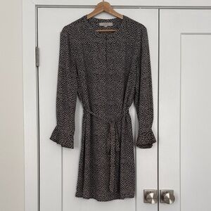 ✨ Loft Floral Shift Dress